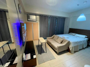 Two Palm Tree Villas across NAIA Terminal 3